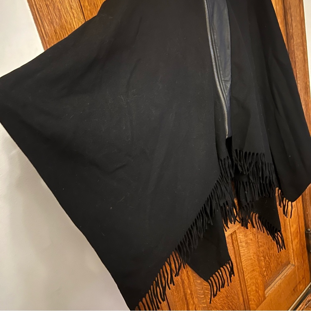 New York & Company Black Fringe Poncho Faux Leather Moto Zip Wrap M/L 3361 - Picture 6 of 11